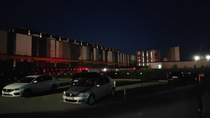 Kocaeli’de demir çelik fabrikasında çıkan yangın söndürüldü