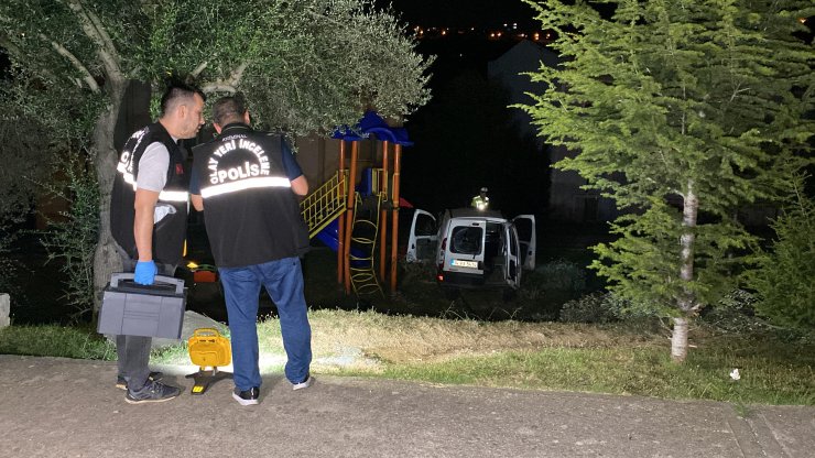 Ödünç aldıkları araçla çocuk parkına uçtular: 1 ölü, 1 yaralı