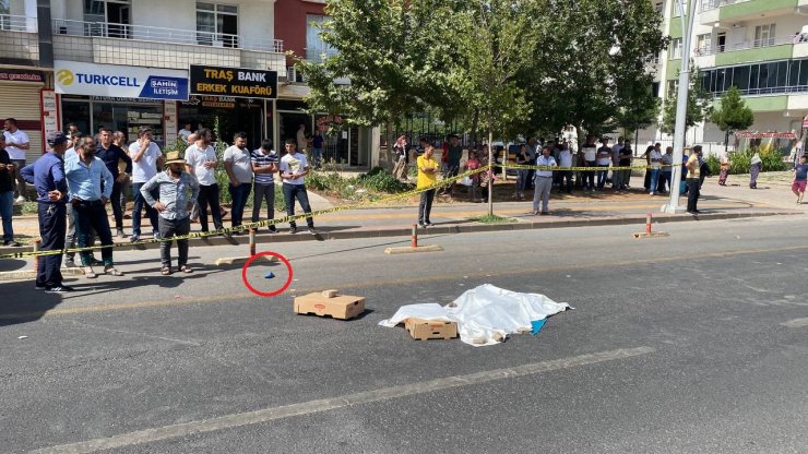 Önce taksi, ardından midibüsün çarptığı 6 yaşındaki Berat yaşamını yitirdi