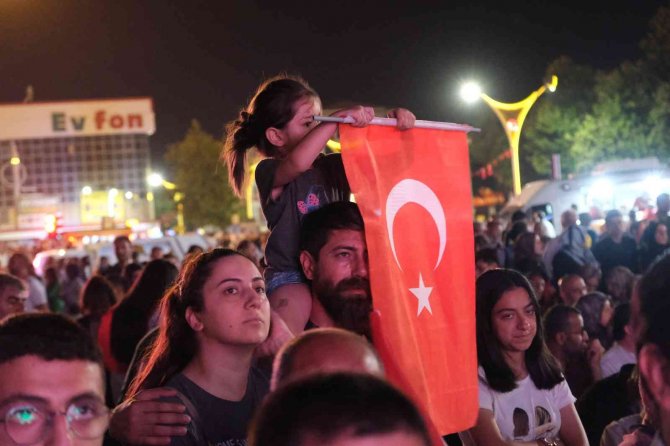 15 Temmuz gazisi Tümgeneral gözyaşlarını tutumadı