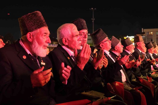15 Temmuz gazisi Tümgeneral gözyaşlarını tutumadı