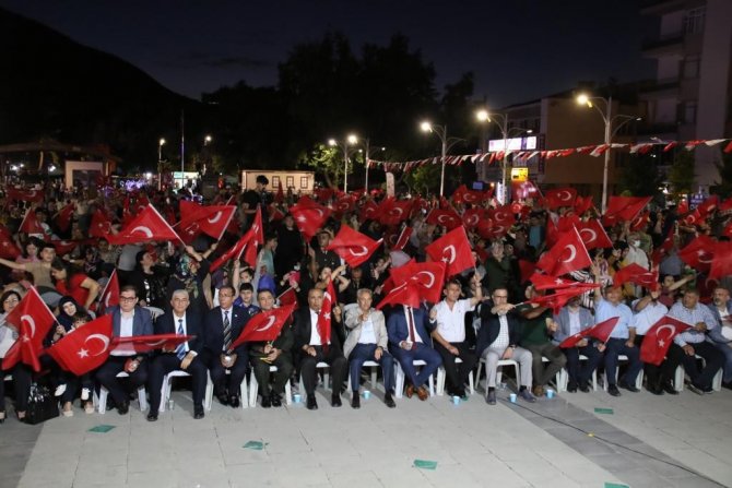Akşehir’de 15 Temmuz Demokrasi ve Milli Birlik coşkusu