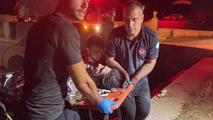 Edirne'de dengesini kaybederek Tunca Nehri'ne düşen kişiyi AFAD kurtardu