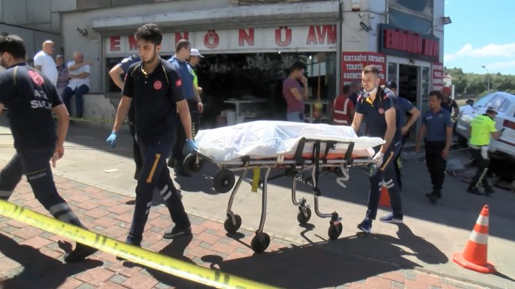 Kaldırımdaki iki kadını ezdi: 1 ölü 