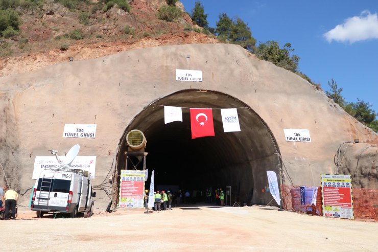 Karaismailoğlu: Bursa-İstanbul arası YHT ile 2 saat 15 dakika olacak