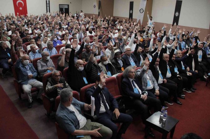 Olaylı kongre sonrası 213 kişinin üyeliği iptal edildi