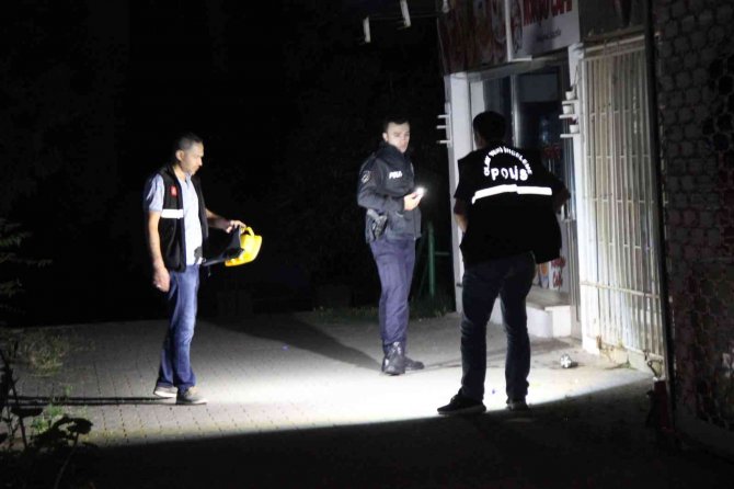 Otomobille uzun süre kovalanan şahıs, silahlı saldırıya uğradı