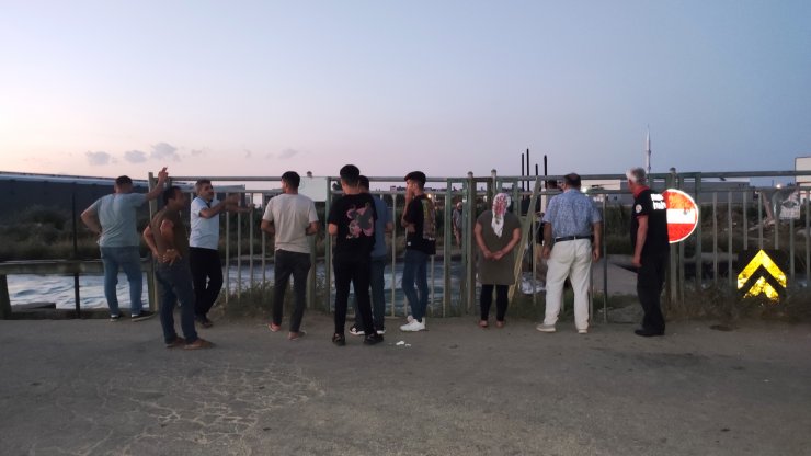 Serinlemek için girdiği sulama kanalında kayboldu