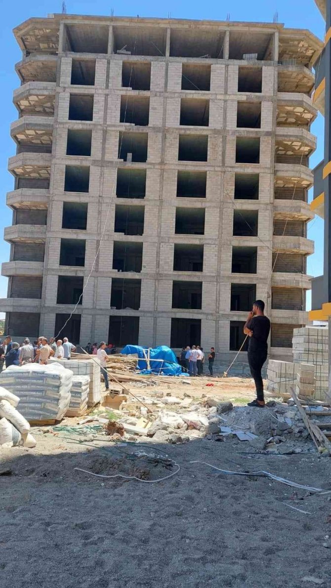 9. kattan düşen işçi hayatını kaybetti