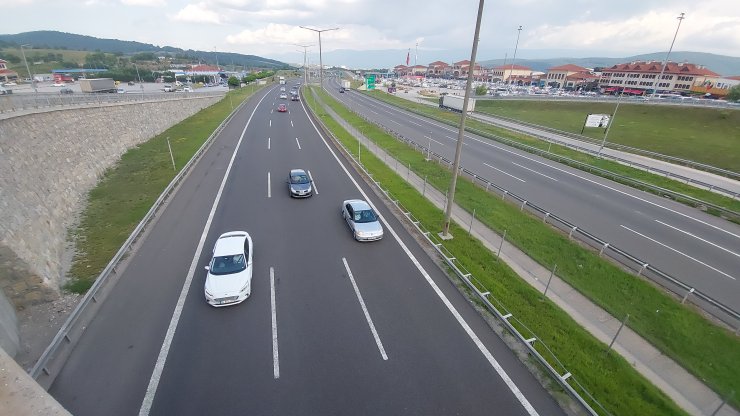 Bayram tatilinin son gününde Bolu geçişinde akıcı yoğunluk