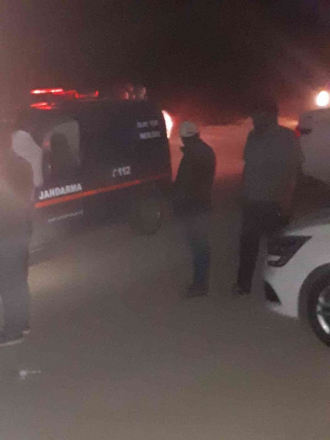 Boğulma tehlikesi geçiren çocuğunu kurtarmak isteyen baba hayatını kaybetti