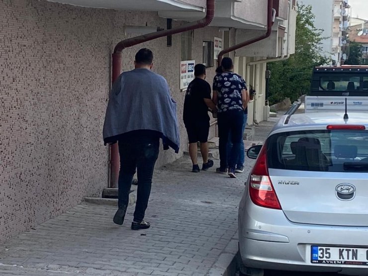 Demir mazgalının çalındığı havalandırma boşluğuna düşen çocuk yaralandı