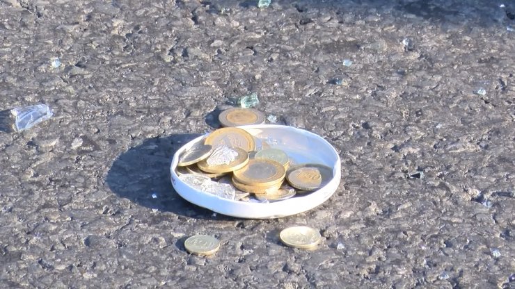 Hafif ticari araca çarpan motosikletin sürücüsü öldü