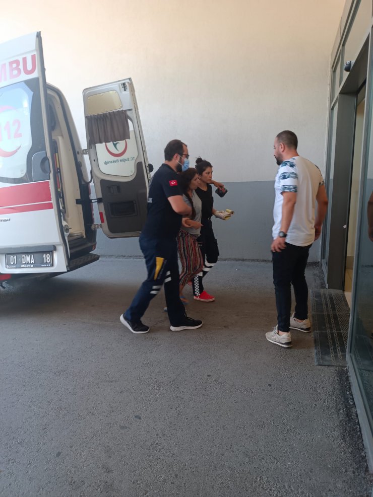 Karı- koca evlerinde uğradıkları silahlı ve bıçaklı saldırıda yaralandı