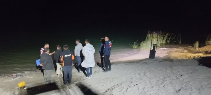 Kızı ile yeğenini kurtardı; kendi akıntıya kapılıp boğuldu