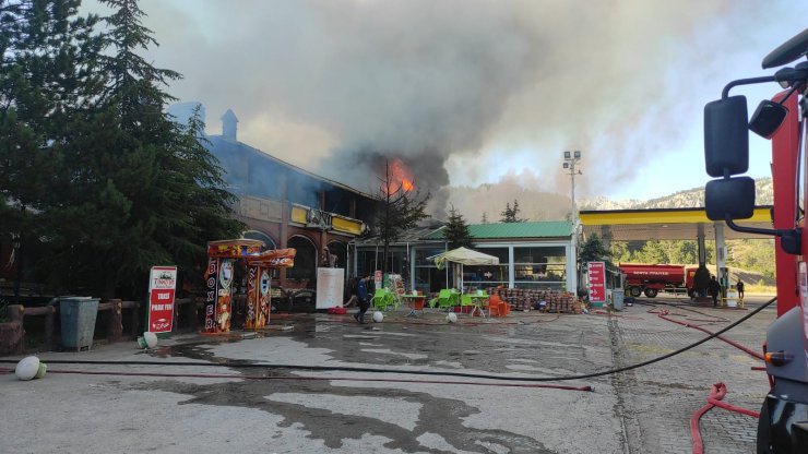 Konya'da dinlenme tesisinde yangın