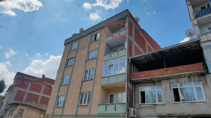5'inci kat balkonundan düşen 9 aylık bebek, ağır yaralandı