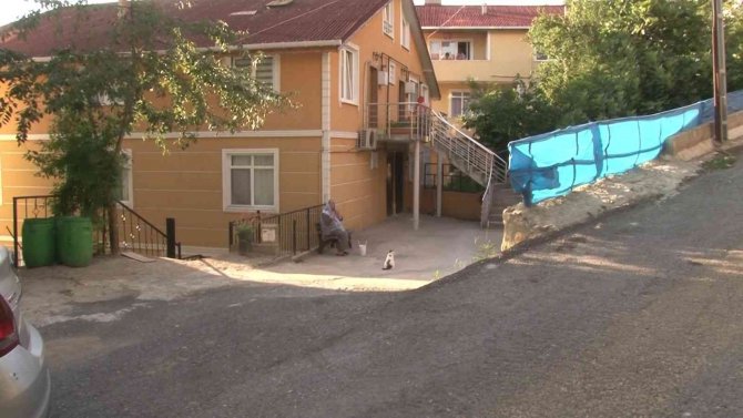 Beykoz’da çaldıkları otomobil ile Çekmeköy’de hırsızlık yapmaya gittiler