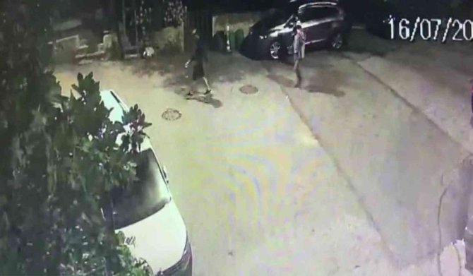 Beykoz’da çaldıkları otomobil ile Çekmeköy’de hırsızlık yapmaya gittiler