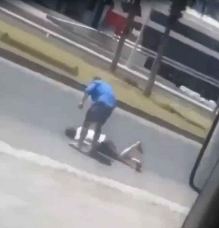 Eski güreşçi, 'yol verme' kavgasında sürücüyü bel kündesiyle hastanelik etti