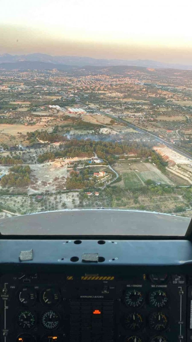 İzmir’de ağaçlık alanda yangın