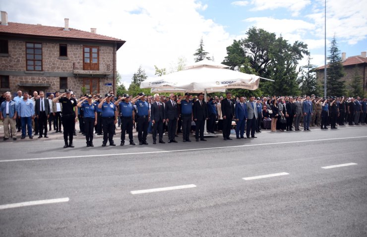 Kayseri'de kalp krizinden yaşamını yitiren polis için tören