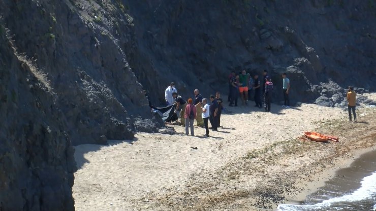 Sahilde ceset bulundu