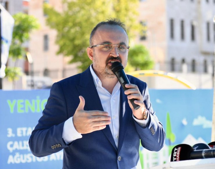 "Nerede aşılması gereken bir mesele varsa aşmak için yoğun mesai harcayacağız"