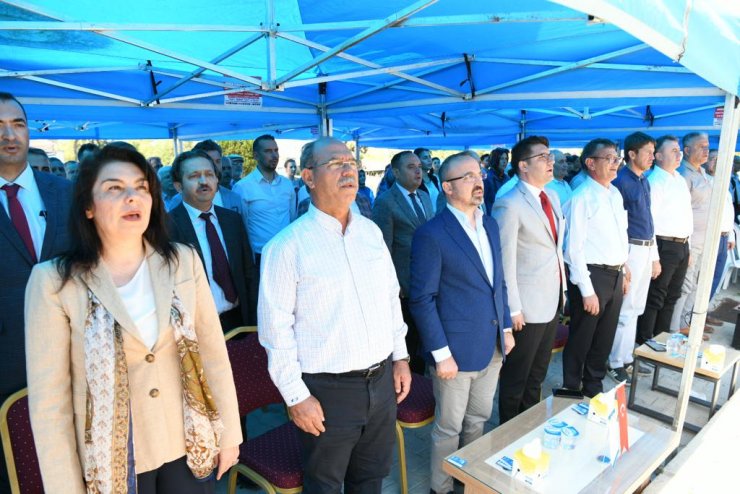 "Nerede aşılması gereken bir mesele varsa aşmak için yoğun mesai harcayacağız"