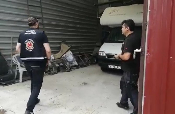 Sahillerde kaçak motokaravan avı