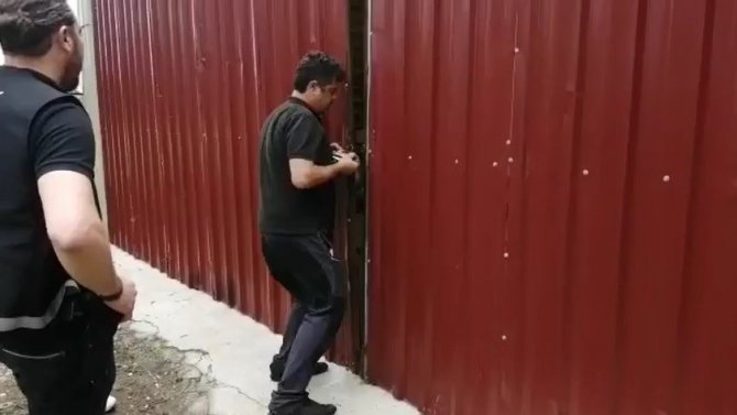 Sahillerde kaçak motokaravan avı