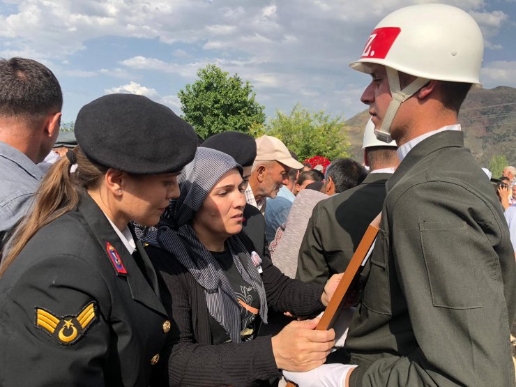 Şehit Uzman Çavuş Selahattin Taşkın, son yolculuğuna uğurlandı