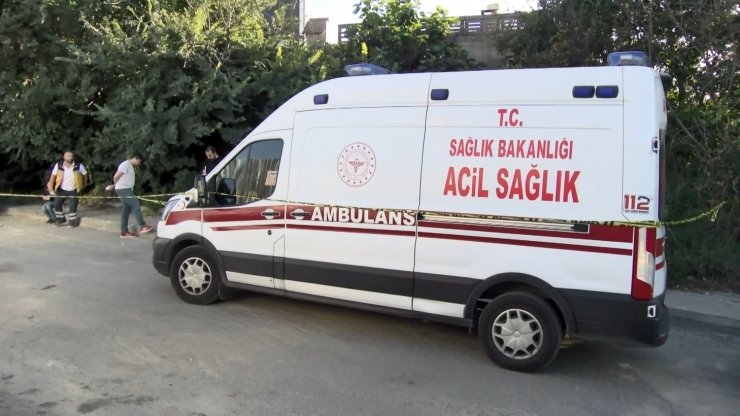 Ağaçlıkta kadın cesedi bulundu