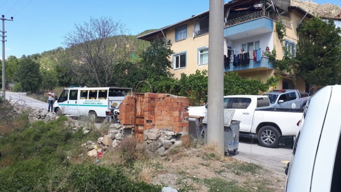 Düştüğü su kuyusunda ölü bulundu