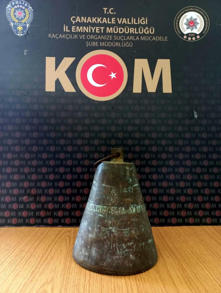 Evinde 200 yıllık kilise çanı ele geçirildi - Yeniden
