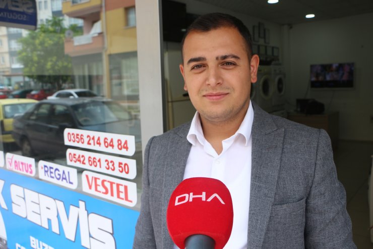 Kadınların çekçekle çamaşır makinesi hırsızlığı kamerada