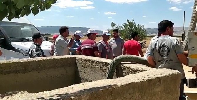 Kanalda izlerine rastlanılmayan 2 çocuğun kaçırılma iddiası ekipleri harekete geçirdi