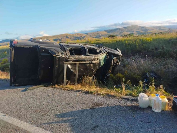 Pikap takla attı: 5 yaralı