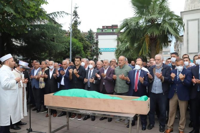 Silahlı kavgada öldürülen Bakan Soylu’nun kuzeni son yolculuğun uğurlandı