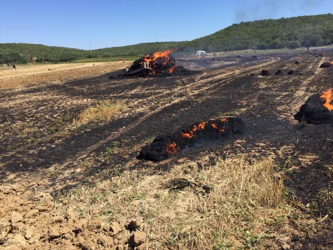 Enez'de çıkan anız yangını söndürüldü