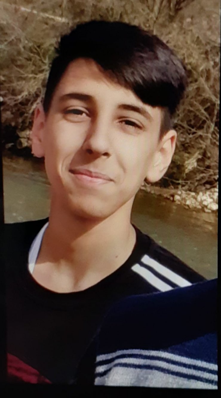 Arazi anlaşmazlığı nedeniyle öldürülen amca- yeğen toprağa verildi