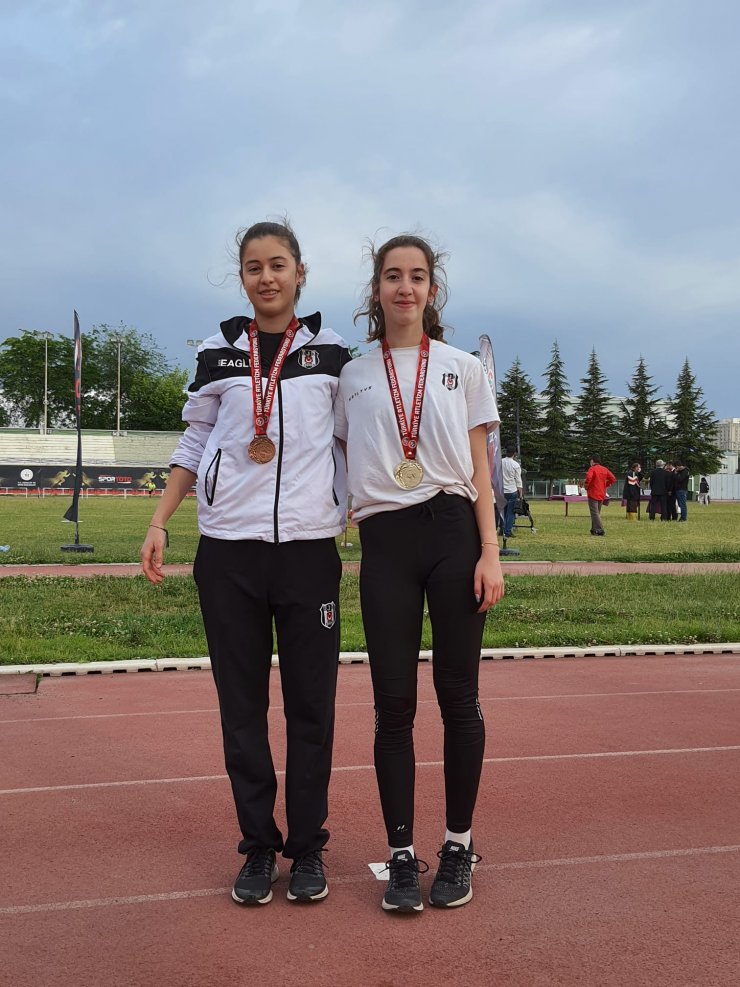 Atlet ikizlerin YKS başarısı