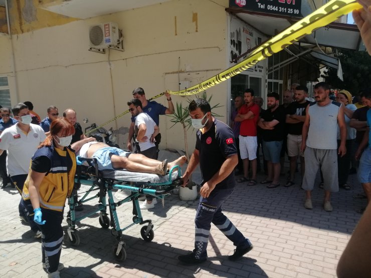 Berber dükkanı önünde otururken vuruldu; kimin ateş ettiği araştırılıyor