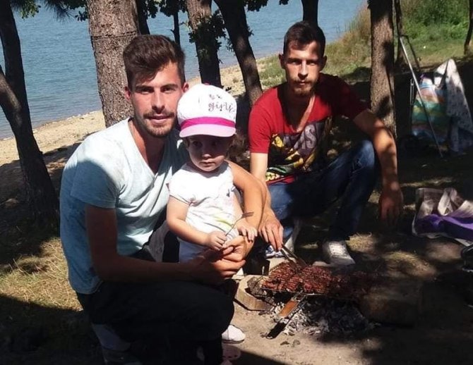 Bursa’da ikizleri kaza ayırdı