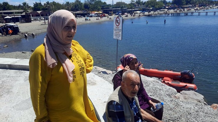 Edremit'te tekne battı; 1 kişi yüzerek kurtuldu, 2 kişi aranıyor