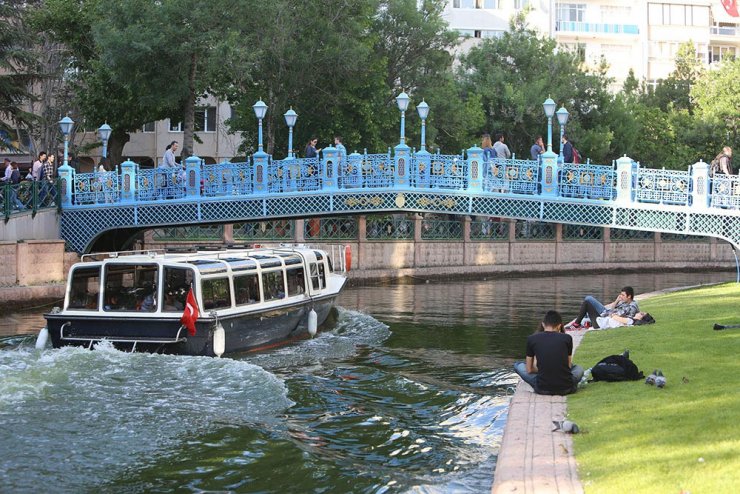 Eskişehir, 5'inci kez 'Öğrenci Dostu Üniversite Şehri' seçildi