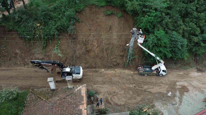 Fatsa’da şiddetli yağışın yol açtığı hasarlar gideriliyor