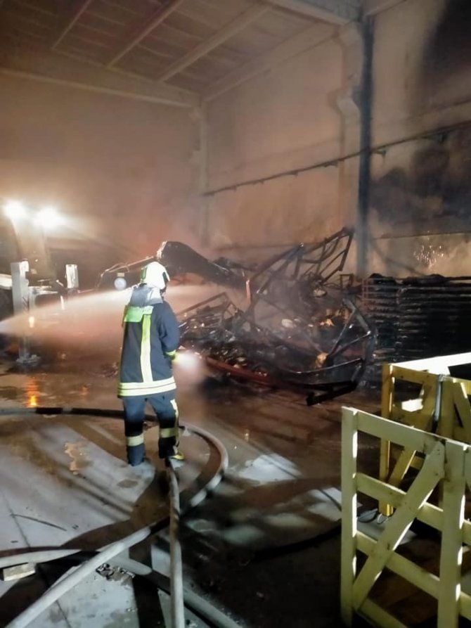 Honaz’da mermer fabrikasında çıkan yangın söndürüldü