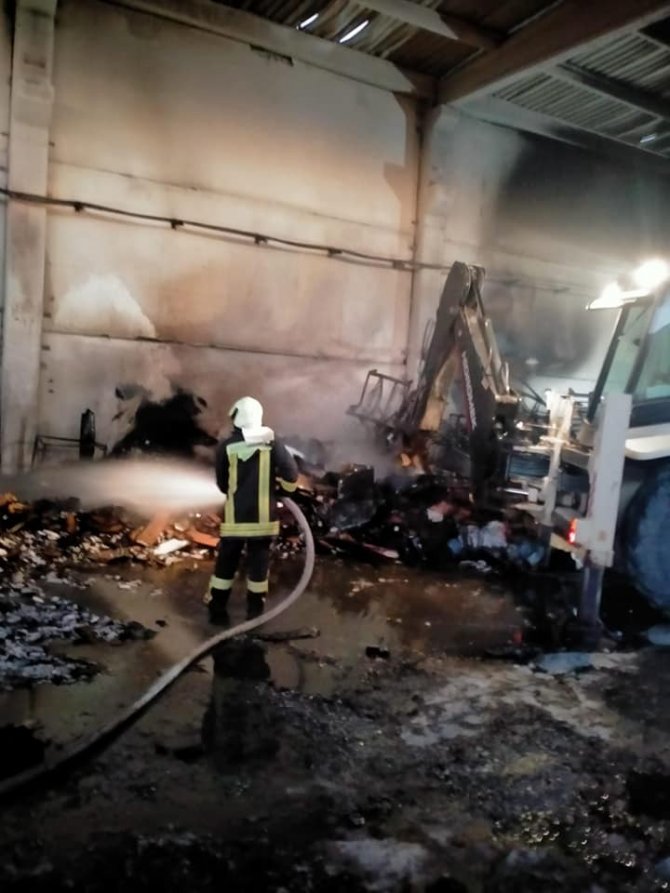 Honaz’da mermer fabrikasında çıkan yangın söndürüldü