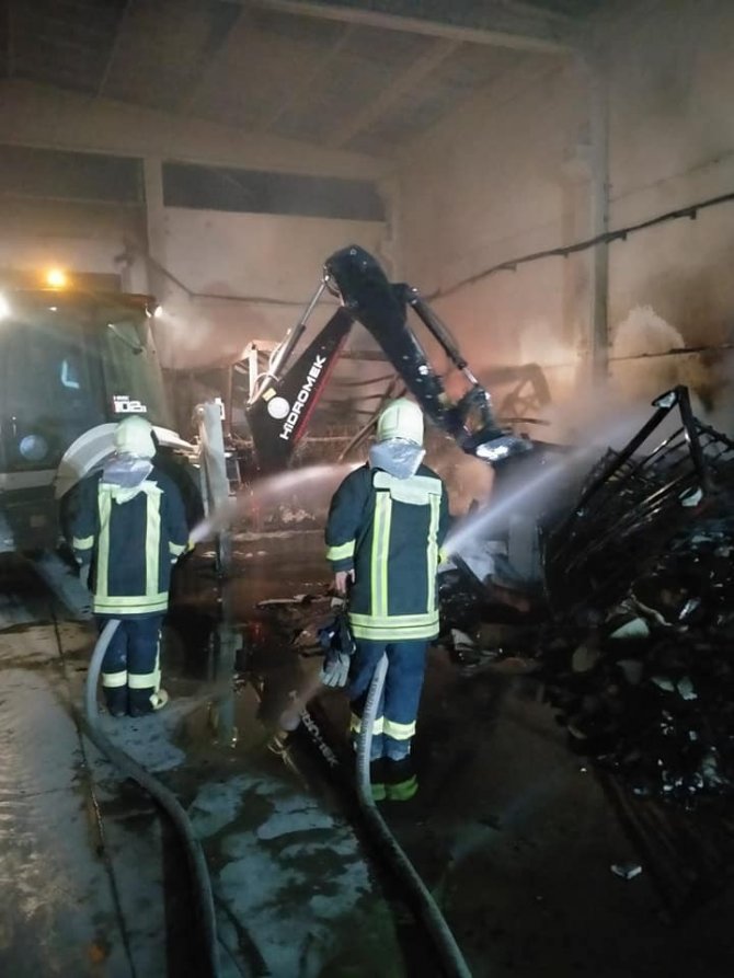 Honaz’da mermer fabrikasında çıkan yangın söndürüldü